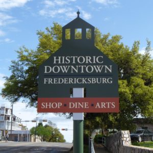 Fredericksburg, TX Downtown Gateway ID